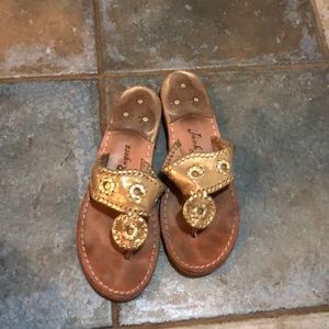 Lightly worn gold Jack Rogers sandals! Size 8!